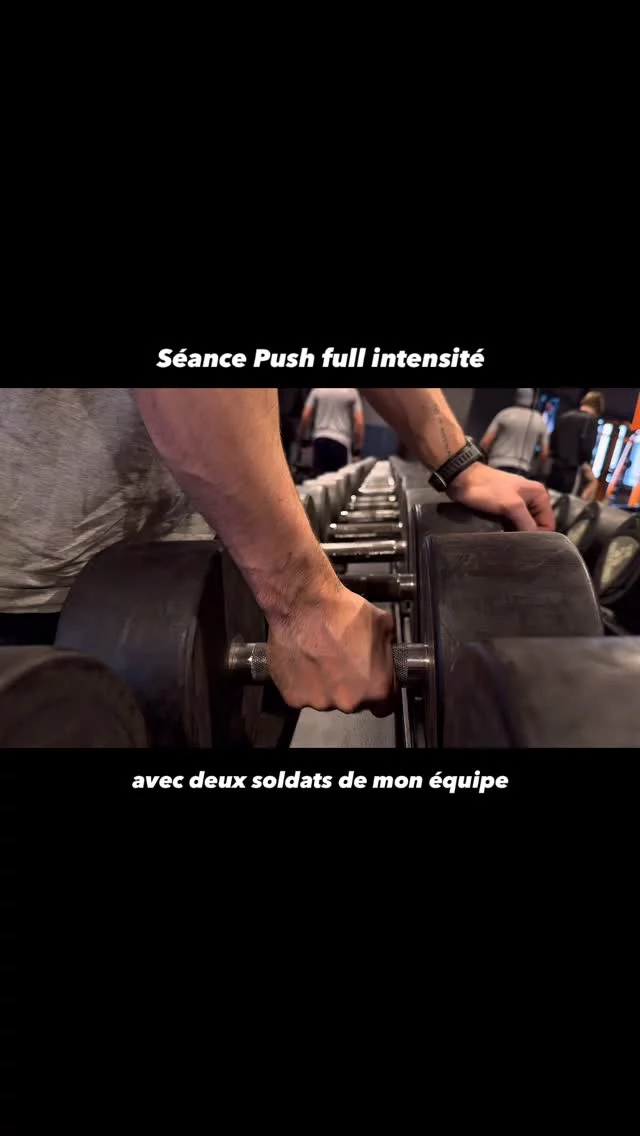 Séance push à trois 
Même énergie. Même exigence.
Chaque série est corrigée.
Chaque rep est contrôlée.
Chaque détail compte.
S’entraîner à plusieurs,
ce n’est pas juste pousser plus lourd.
C’est se tirer vers le haut,
passer un cap dans l’intensité 
L’intensité monte, le niveau aussi.
👉🏻 DM “COACHING” si tu veux passer un cap ! 
#push #gymbro #intensite #coach