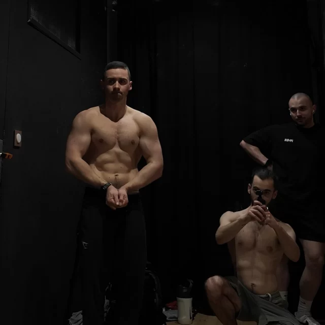 Mélange de neige et de muscles, voici le dump de février ❄️
#dump #february #fitness #gigaarena #coach